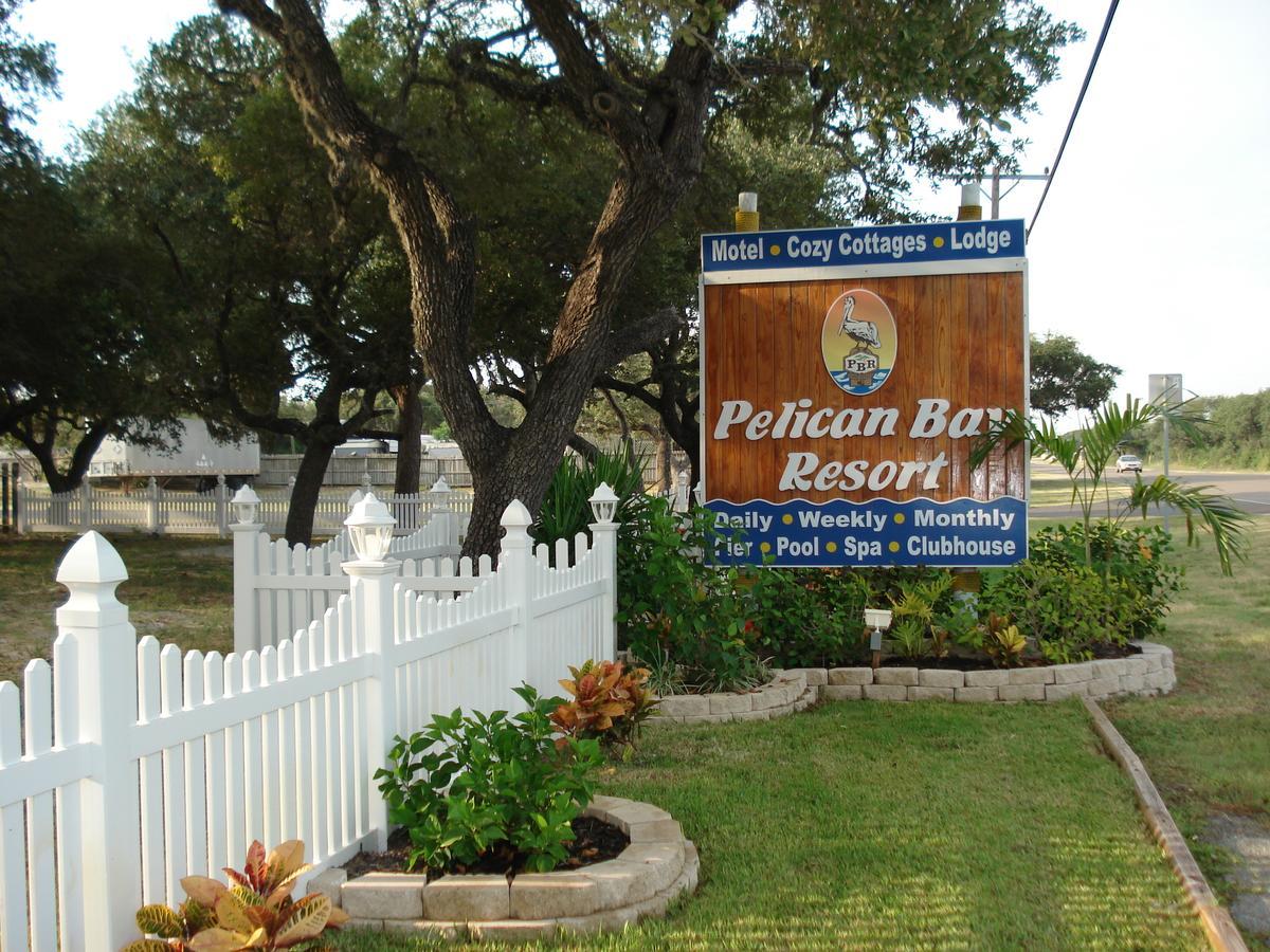 D&R Pelican Bay Resort ロックポート エクステリア 写真
